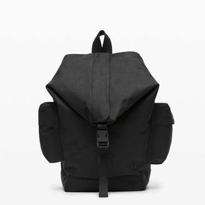 Lululemon Fill Your Day bag in black